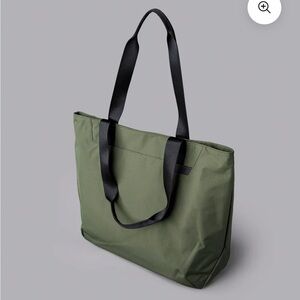 NWT Alpaka Elements tote Olive Green Tote -large